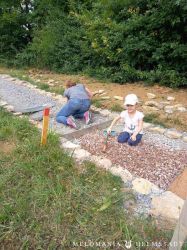 2022 KlanggartenBarfussweg 12